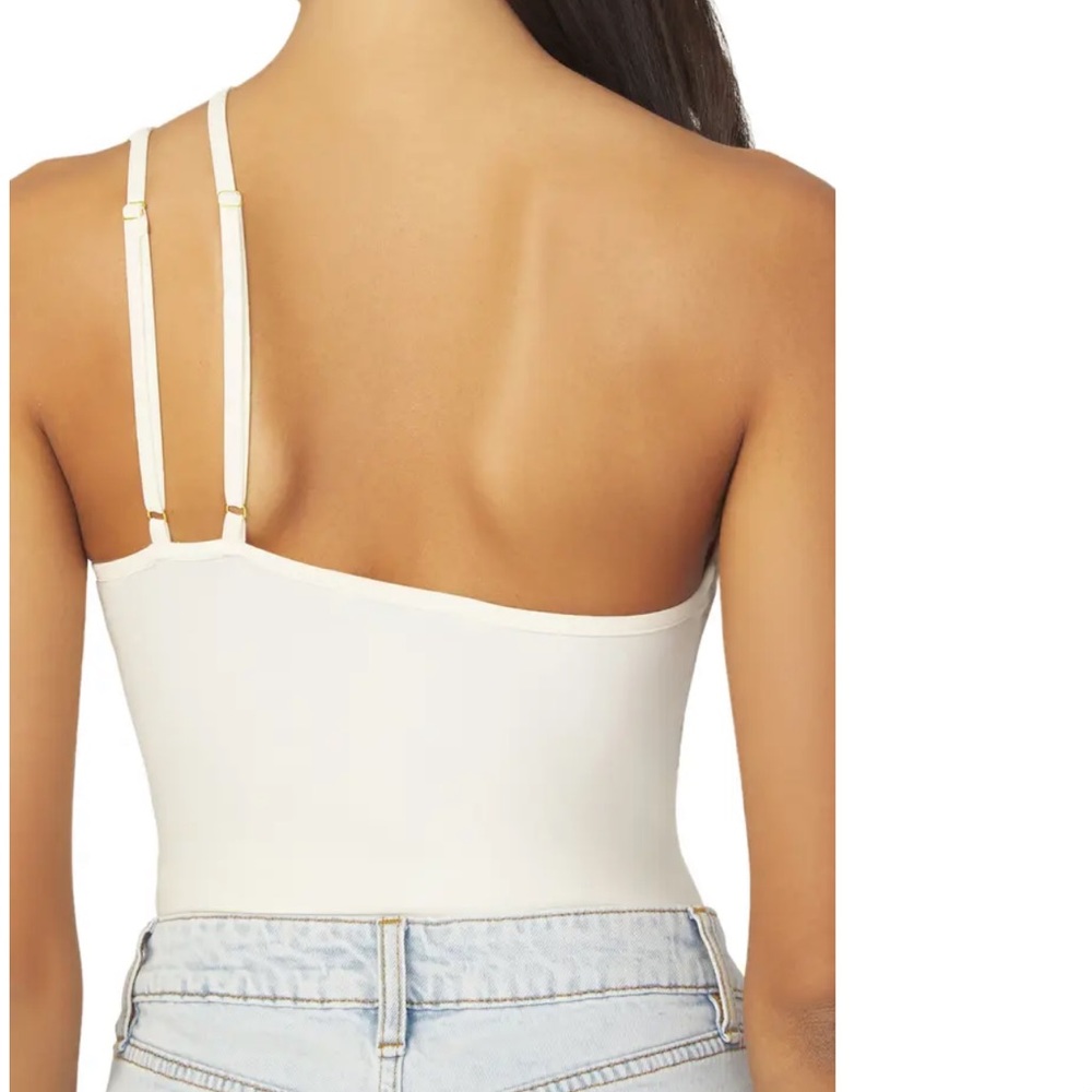 WE WORE WHAT asymmetrical bodysuit ivory Small tank - Picture 2 of 4